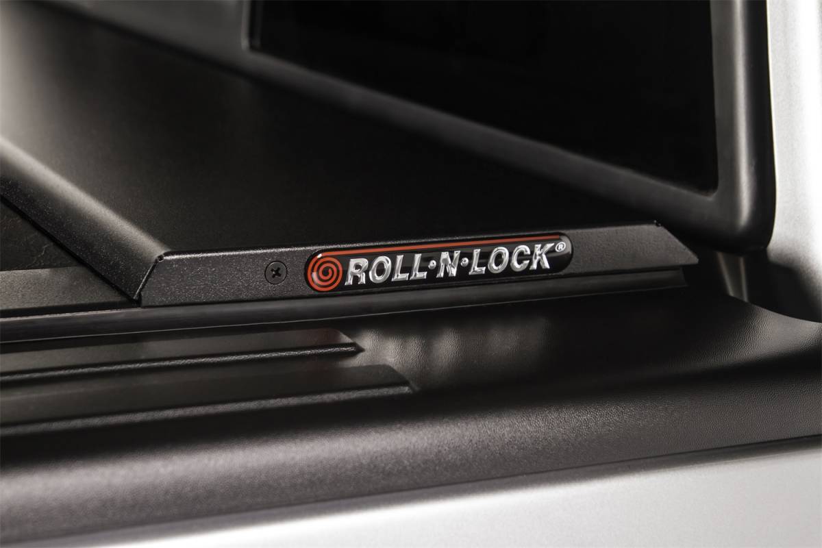RollNLock MSeries Retractable Tonneau Cover LG880M